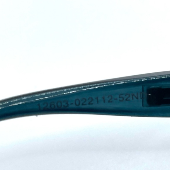 Women’s Grey Blue Translucent Cat Eye Sunglasses - Picture 9 of 9